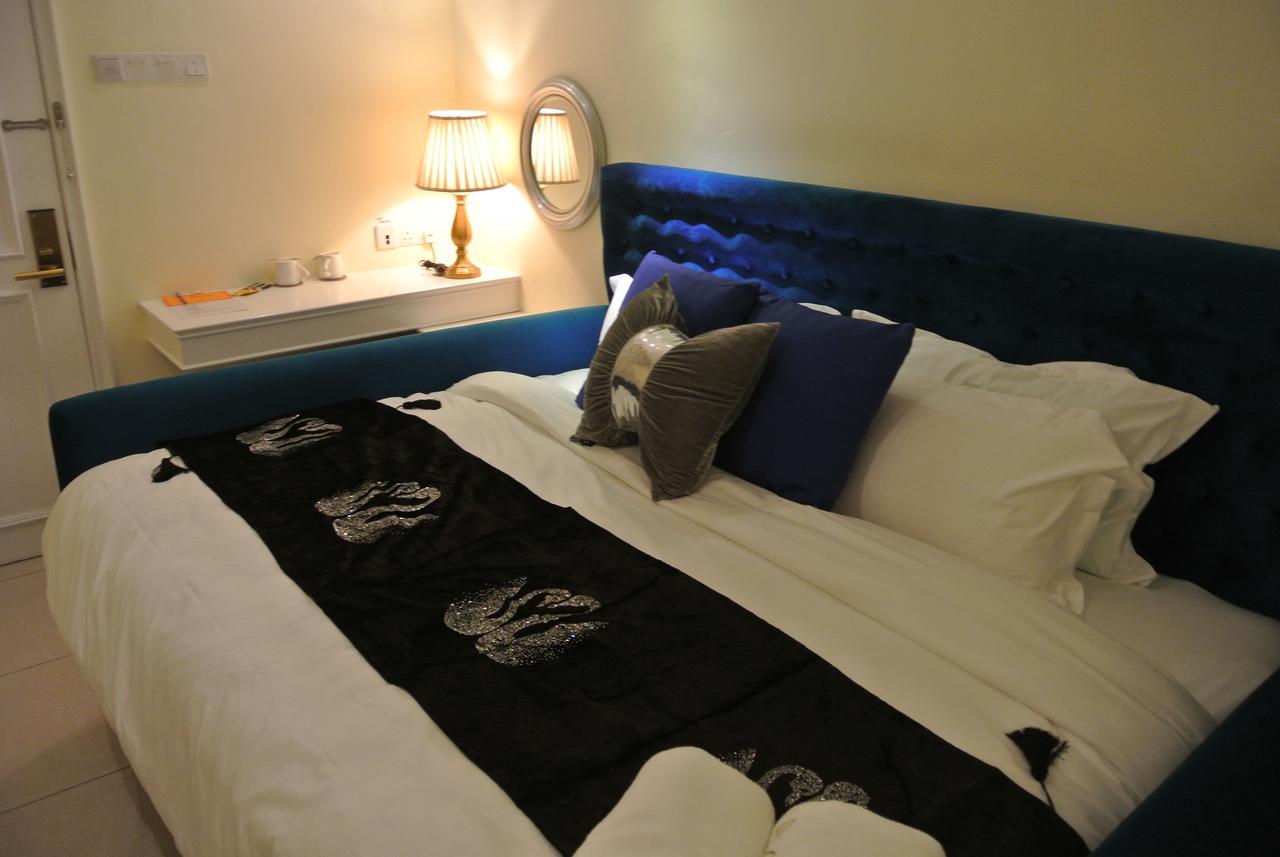 1 Day Car Hotel Station 18 Ipoh Esterno foto