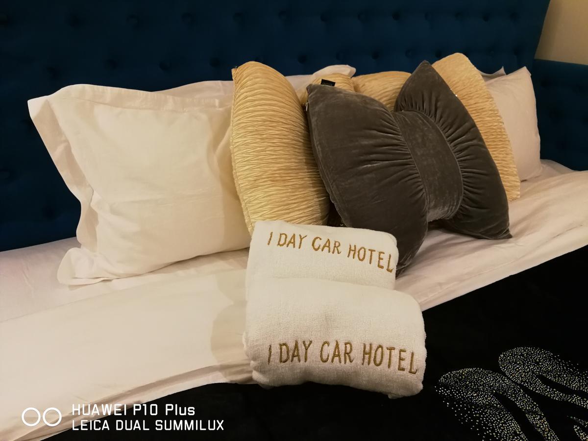 1 Day Car Hotel Station 18 Ipoh Esterno foto